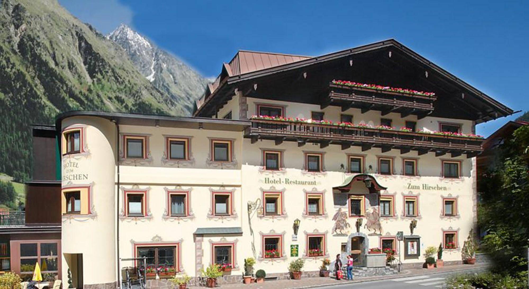 Hotel Zum Hirschen Längenfeld Exterior foto